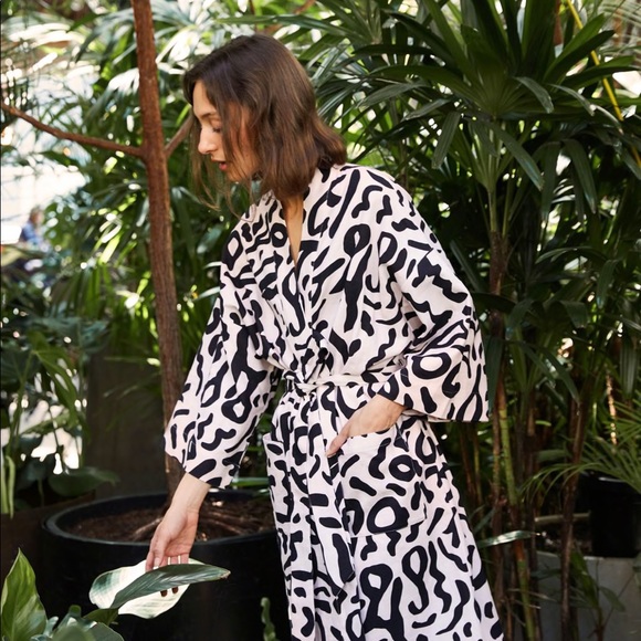 gorman Printed Cotton Linen Bathrobe - Picture 7 of 8